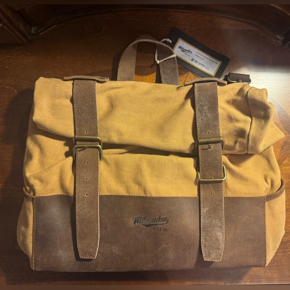 NWT- Milwaukee Bag Co. ESCHWEILER ROLLTOP MESSENGER BAG - Picture 2 of 5